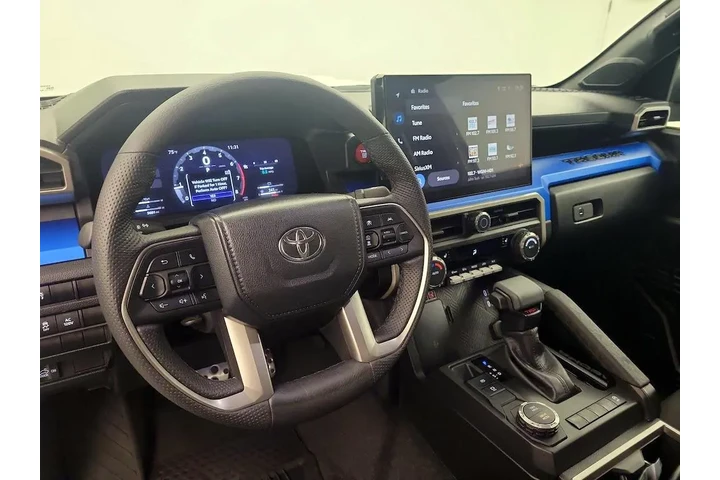 $39998 : Toyota Tacoma 2024 4x2 TRD S image 9