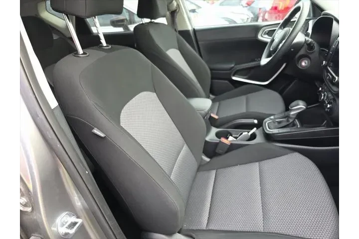 $16432 : Kia Soul 2024 S 4dr Crossove image 8