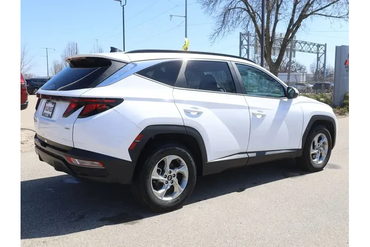 $22977 : Hyundai TUCSON 2024 AWD SEL image 10