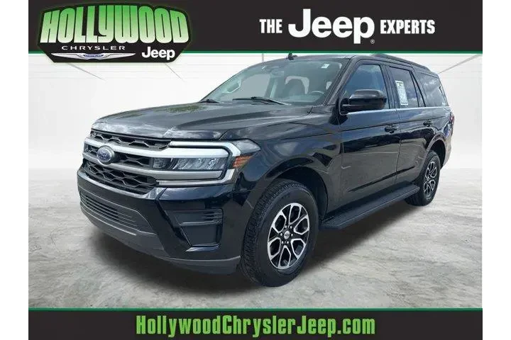$38441 : Ford Expedition 2024 4x4 XLT image 1