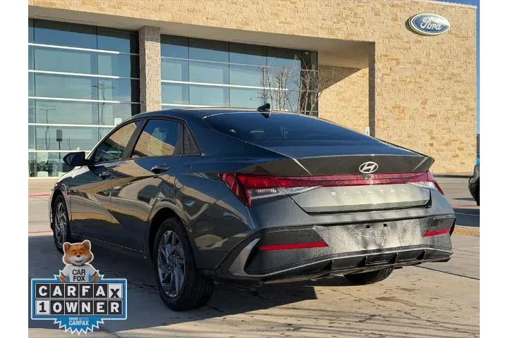 $19995 : Hyundai ELANTRA 2024 SEL 4dr image 10