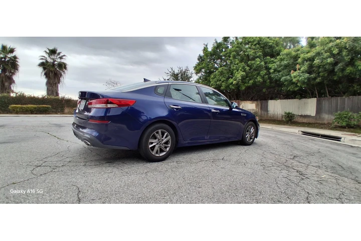 $9800 : Kia optima fe 2020, image 1