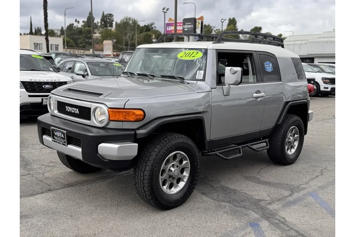 $28995 : Toyota FJ Cruiser 2012 4x4 4 image 5