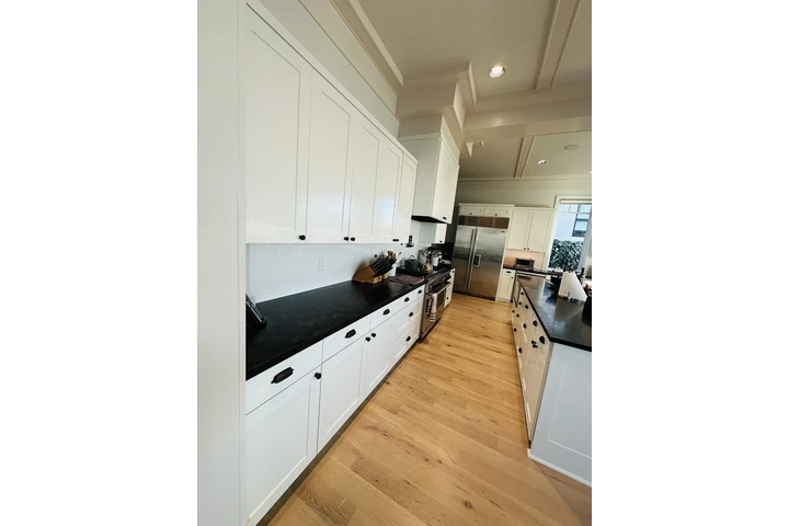 Professional Painters Seattle image 8