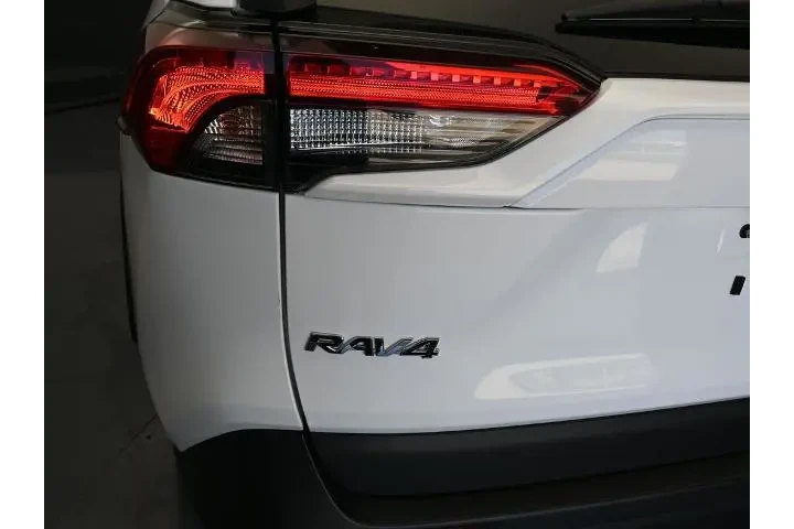 $28595 : Toyota RAV4 2024 XLE 4dr SUV image 6