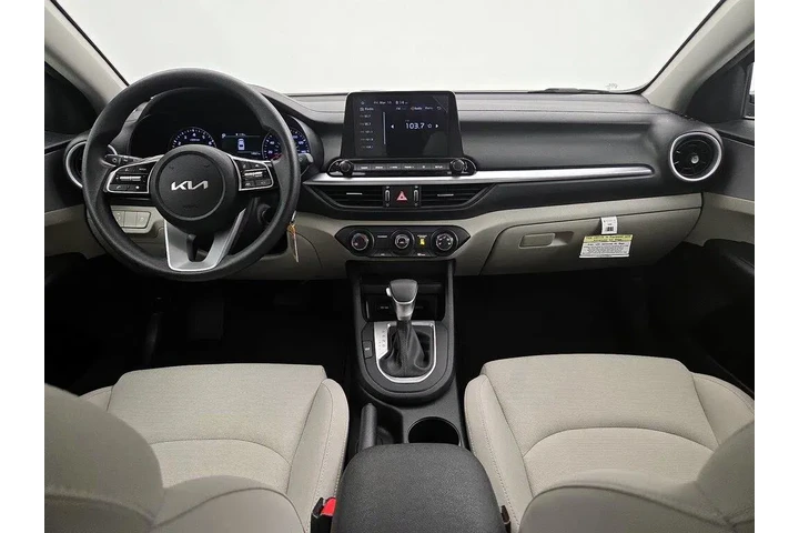 $19998 : Kia Forte 2023 LXS 4dr Sedan image 9