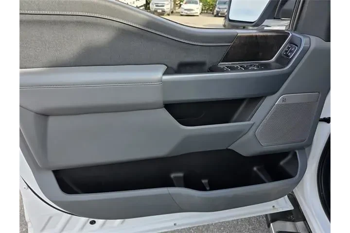 $39298 : Ford F-150 2023 4x4 Lariat 4 image 8