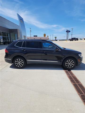 $24452 : 2021 Tiguan 2.0T SUV I-4 cyl image 10