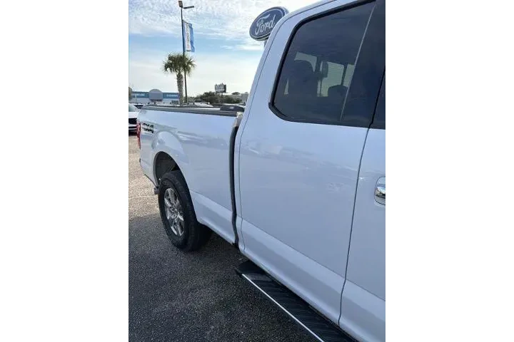 $28576 : Ford F-150 2019 4x4 XLT 4dr image 6