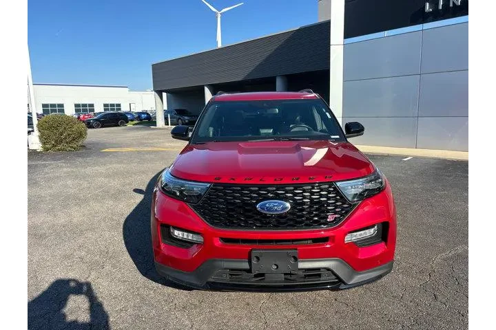 $39985 : Ford Explorer 2023 AWD ST 4d image 2
