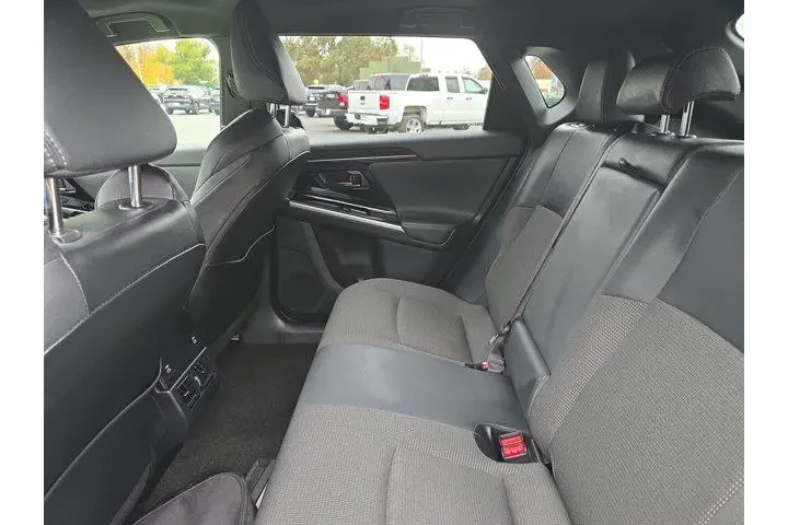 $31995 : Toyota bZ4X 2025 XLE 4dr Cro image 8