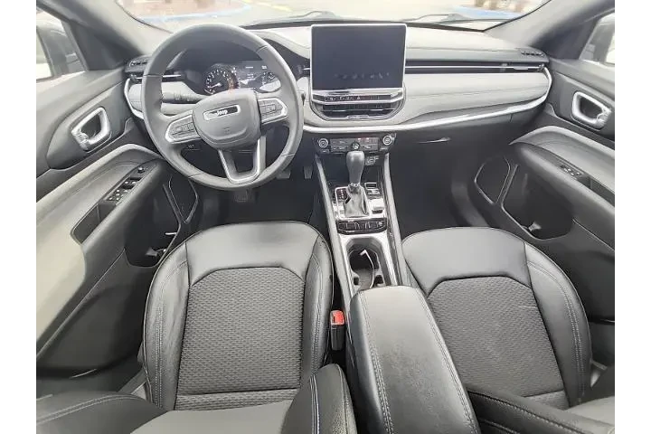 $18498 : Jeep Compass 2024 4x4 Latitu image 5