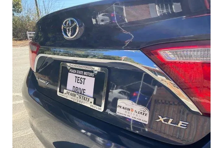 $15985 : Toyota Camry 2017 SE 4dr Sed image 10