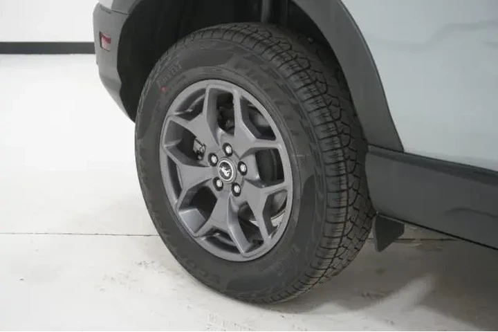 $37995 : Ford Bronco Sport 2024 AWD B image 6