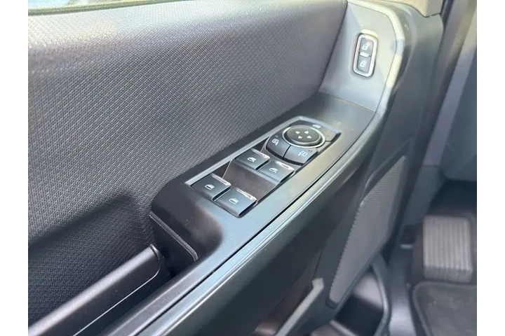 $36282 : Ford F-150 2023 4x2 XL 4dr S image 8