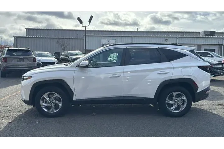$24907 : Hyundai TUCSON 2023 AWD SEL image 6
