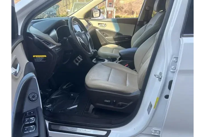 $14108 : Hyundai SANTA FE Sport 2018 image 9