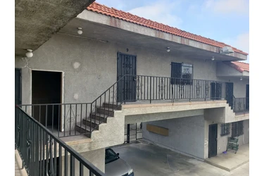 0/1 140 e. Manchester ave. en Los Angeles