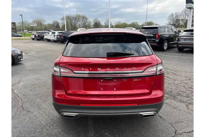 $24985 : Lincoln Nautilus 2020 4dr St image 6