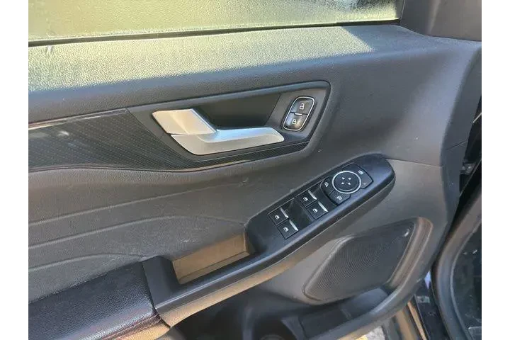 $22000 : Ford Escape 2023 ST-Line 4dr image 8