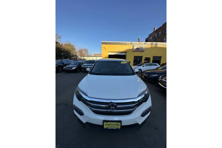 $14999 : 2017 Pilot image 5