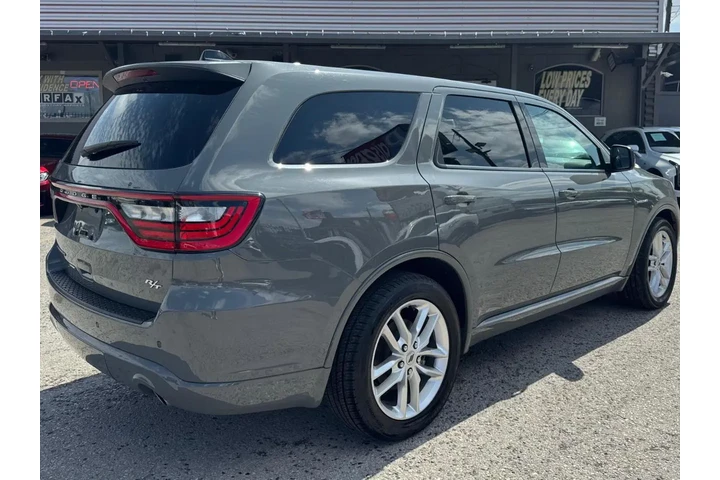 2024 Durango R/T image 6