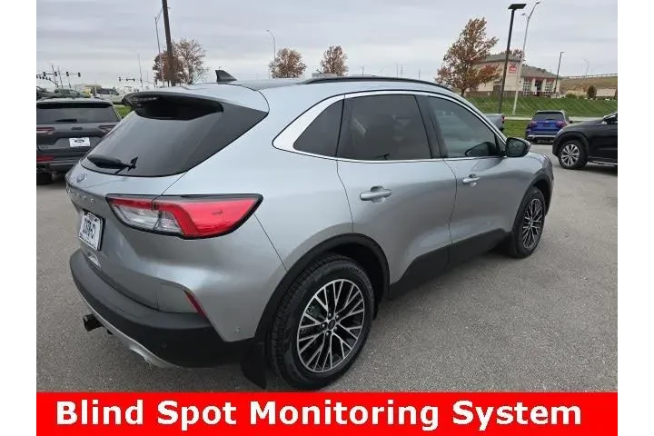 $27000 : Ford Escape Plug-In Hybrid 2 image 5