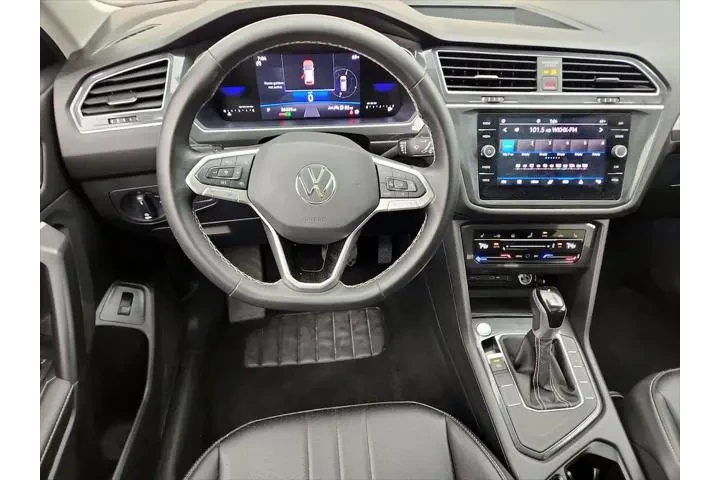 $23998 : Volkswagen Tiguan 2024 SE 4d image 10