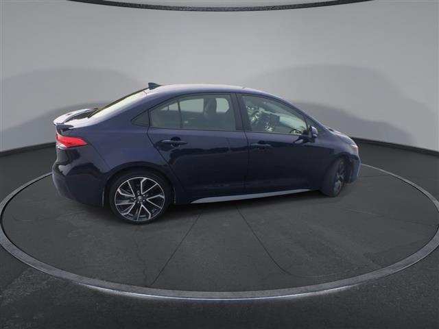 $22500 : PRE-OWNED 2022 TOYOTA COROLLA image 9