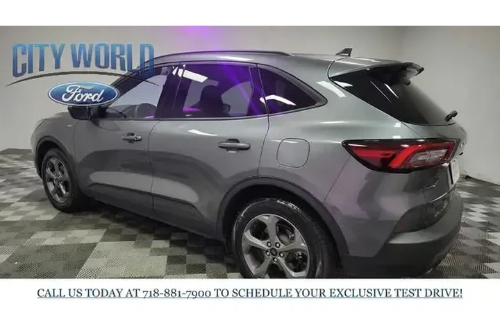 $24354 : Ford Escape 2025 ST-Line 4dr image 5