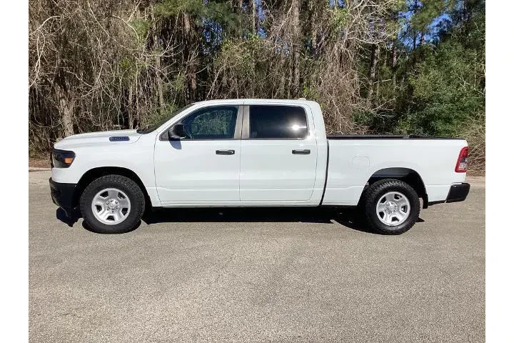 $29800 : Ram 1500 2023 4x4 Tradesman image 6