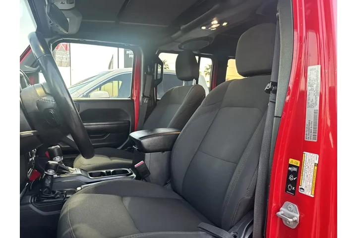 Jeep Wrangler 2023 4x4 Sport image 10