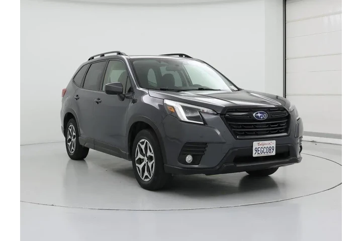 $27998 : Subaru Forester 2023 AWD Pre image 1