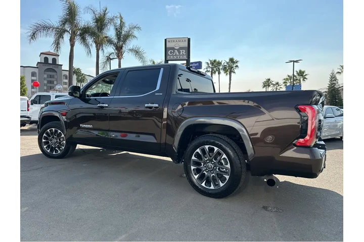 $44997 : 2022 Tundra 4WD Limited image 4