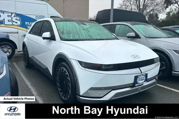 $34990 : Hyundai IONIQ 5 2024 AWD Dis image 1
