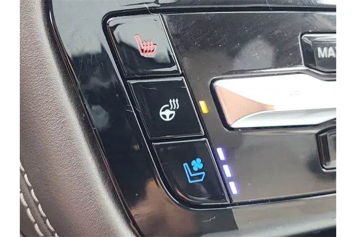 $35550 : Ford Explorer Hybrid 2022 AW image 9