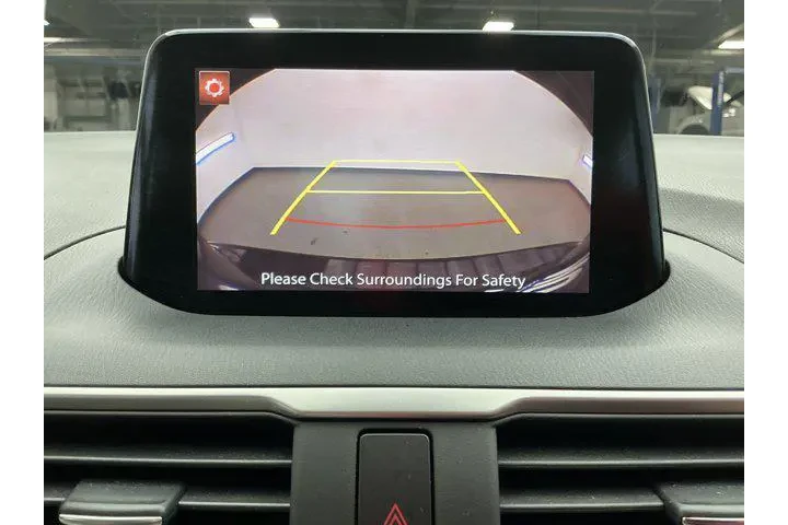 $16891 : Mazda Mazda3 2018 Touring 4d image 6