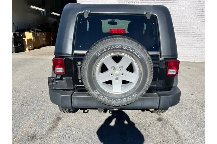 Jeep Wrangler 2017 4x4 Sport image 6