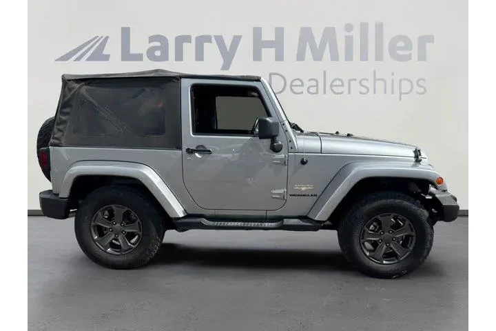 Jeep Wrangler 2014 4x4 Sahar image 6
