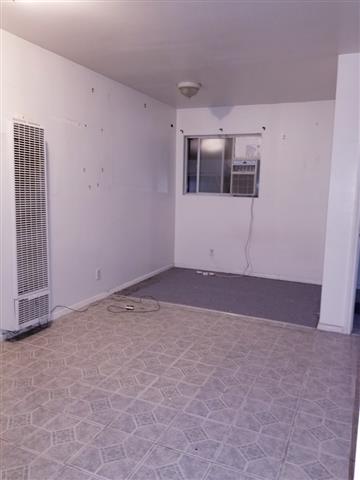 $1800 : CUARTO/ESTUDIO ATWATER VILLAGE image 5