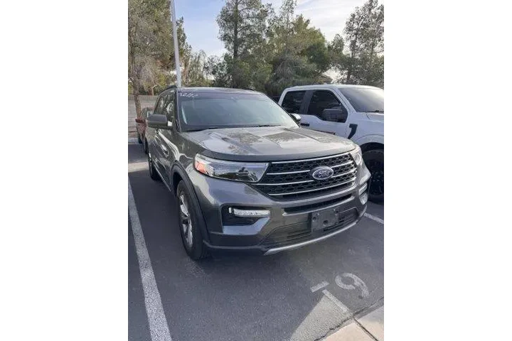 $22138 : Ford Explorer 2020 XLT 4dr S image 1