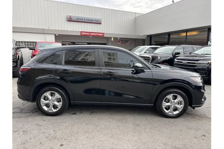 $24388 : Honda HR-V 2024 AWD LX 4dr C image 8
