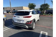 $19499 : Hyundai KONA 2023 AWD SEL 4d thumbnail