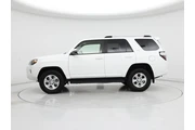 $39998 : Toyota 4Runner 2024 4x4 SR5 thumbnail