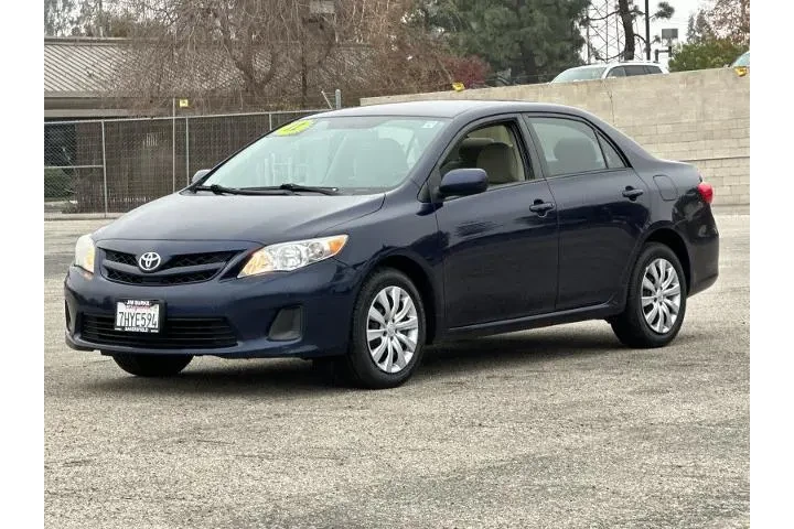 $8990 : Toyota Corolla 2012 S 4dr Se image 7