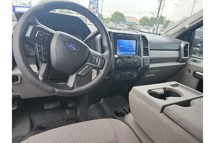 $27997 : Ford F-250 Super Duty 2020 4 image 8