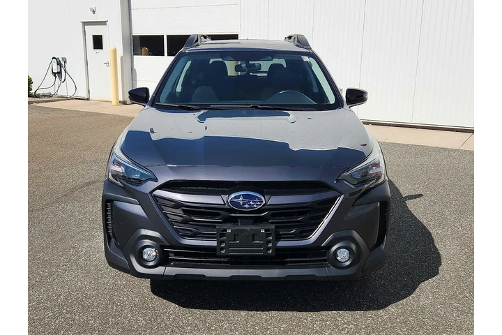 $24995 : Subaru Outback 2023 AWD Prem image 2