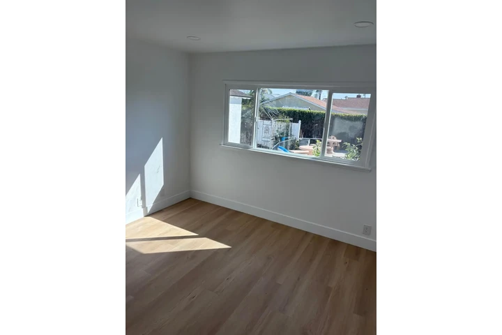 $1650 : Beautiful home 4 rent Ontario image 3