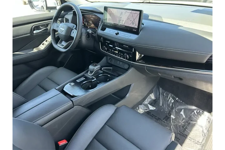 $33133 : Nissan Rogue 2025 SL 4dr Cro image 8