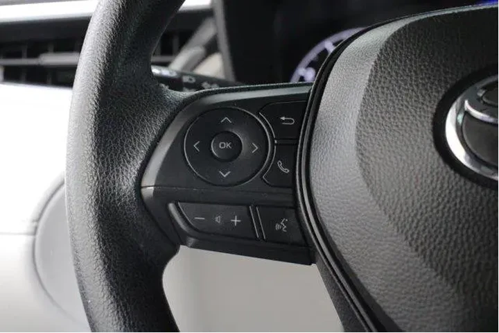 $27998 : Toyota Corolla Cross 2024 L image 9
